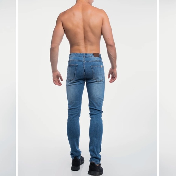 Flexible Jeans - Picture 2 of 3